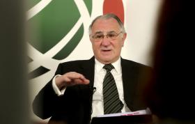 FARIA DE OLIVEIRA CRITICA SOLUÇÕES QUE AFASTEM INVESTIDORES INTERNACIONAIS DA BANCA