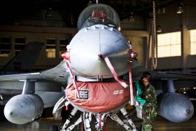 GOVERNO APROVA 16 MILHÕES PARA MODERNIZAR CAÇAS F-16 ATÉ 2018