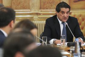 PEDRO MOSQUEIRA DO AMARAL RENUNCIA À ADMINISTRAÇÃO DO BESI