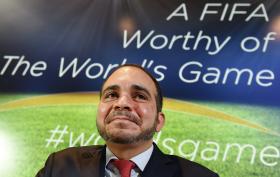 CANDIATO À PRESIDÊNCIA DA FIFA ALI BIN AL HUSSEIN ATACA BLATTER E CRITICA FIGO