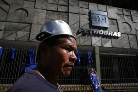 PETROBRAS TEM PREJUÍZO DE 6.690 ME EM 2014 E PERDAS DE 1.890 ME POR CORRUPÇÃO
