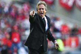 JORGE JESUS ALERTA PARA A CAPACIDADE OFENSIVA DO NACIONAL