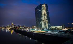 BCE COMPRA QUASE 61 MIL MILHÕES DE EUROS DE DÍVIDA EM MARÇO