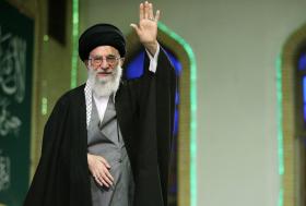 LÍDER IRANIANO PEDE AOS MILITARES REFORÇO DA SUA PREPARAÇÃO