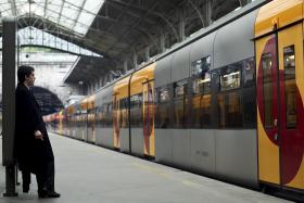 GREVE DO SETOR FERROVIÁRIO CANCELOU 767 DOS 1404 COMBOIOS PREVISTOS DA CP