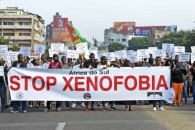 ONG MOÇAMBICANAS EXIGEM AÇÃO DE TRIBUNAIS INTERNACIONAIS PARA XENOFONIA NA ÁFRICA DO SUL