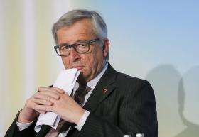 JUNCKER DIZ QUE RESPOSTA EUROPEIA AO NAUFRÁGIO NO MEDITERRÂNEO FOI “INSUFICIENTE”