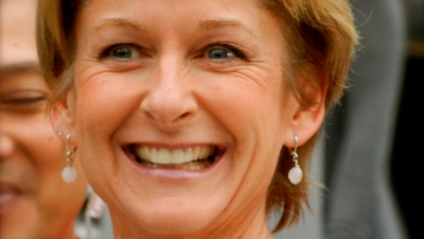 A ex-meteorologista da CBC, Claire Martin, planeia disputar a eleição federal pelo Green Party. (Partido Verde)