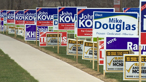 Vinte e seis pessoas estão a disputar a eleição intercalar em Mississauga para eleger o novo titular do assento municipal vago (Ward 4) na segunda-feira. (CBC)