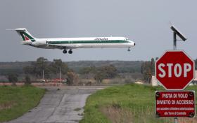AEROPORTO DE FIUMICINO EM ROMA ENCERRADO DEVIDO A INCÊNDIO