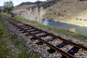 PS RECOMENDA AO GOVERNO A SUSPENSÃO DAS REPRIVATIZAÇÕES DA CP CARGA E EMEF