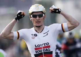 GIRO: GREIPEL VENCE SEXTA ETAPA AO `SPRINT´, CONTADOR MANTÉM LIDERANÇA