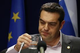 RELAÇÕES TENSAS COM BRUXELAS DOMINAM PRIMEIROS 100 DIAS DO GOVERNO DE ESQUERDA NA GRÉCIA