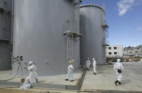 QUASE 10.000 PESSOAS PROCESSARAM A OPERADORA DA CENTRAL DE FUKUSHIMA