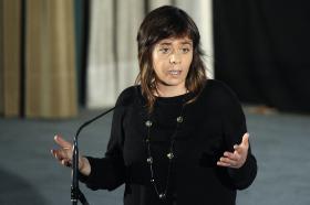 LEI DAS 35 HORAS SEMANAIS É BANDEIRA DO BE PARA DIA DO TRABALHADOR