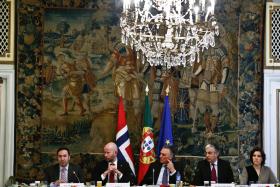 CAVACO DIZ A NORUEGUESES PARA APROVEITAREM OPORTUNIDADES EM PAÍS QUE VAI CRESCER 1,7%