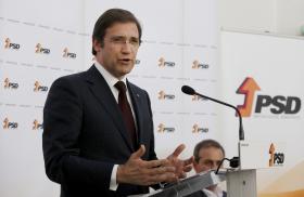 PASSOS COELHO DIZ QUE “NINGUÉM TEM DIREITO DE DESTRUIR O SACRIFÍCIO” DOS PORTUGUESES