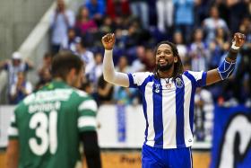 FC PORTO DERROTA SPORTING E ESTÁ A UMA VITÓRIA DO TÍTULO NACIONAL DE ANDEBOL
