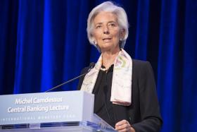 GRÉCIA: SAÍDA DA ZONA EURO É UMA POSSIBILIDADE, DIZ LAGARDE
