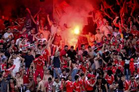 VITÓRIA DIZ QUE ADEPTOS DO BENFICA CAUSARAM PREJUÍZOS SUPERIORES A 100.000 EUROS