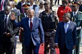 ZUMA PEDE DESCULPA A HOMÓLOGO MOÇAMBICANO POR VIOLÊNCIA XENÓFOBA NA ÁFRICA DO SUL