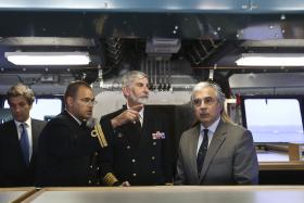 MINISTRO DA DEFESA ACUSA O PS DE TER UM MODELO DE GOVERNAÇÃO “À ENGENHEIRO SÓCRATES”