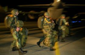 GRUPO DE TRINTA MILITARES PORTUGUESES JUNTA-SE A CONTINGENTE ESPANHOL NO IRAQUE