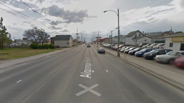 A Algonquin Boulevard West, em Timmins, Ontário, é vista nesta imagem do Google Street View