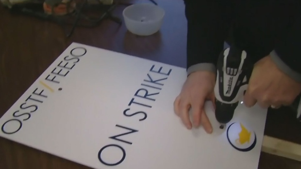 PROFESSORES DO ENSINO SECUNDÁRIO EM HALTON E OTAVA PREPARAM-SE PARA COMEÇAR GREVE ADMINISTRATIVA A 21 DE MAIO