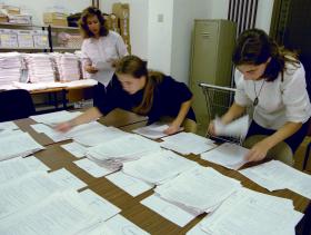 EXAMES DO ENSINO SECUNDÁRIO COM MENOS 1.302 ALUNOS INSCRITOS