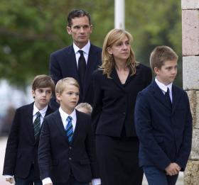 FILIPE DE ESPANHA RETIRA TÍTULO DE DUQUESA A INFANTA CRISTINA