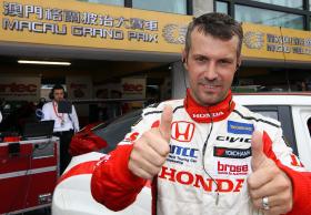 TIAGO MONTEIRO VENCE A SUA PRIMEIRA CORRIDA DA ÉPOCA NO MUNDIAL DE TURISMO