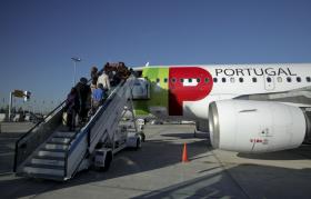 TAP/PRIVATIZAÇÃO: PS DUVIDA SE CONSÓRCIO VENCEDOR RESPEITA LEGISLAÇÃO DA UNIÃO EUROPEIA