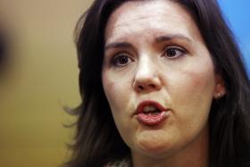 NOVOS SEGUROS AGRÍCOLAS CUSTAM MENOS AO ESTADO E TÊM MAIS COBERTURAS — MINISTRA