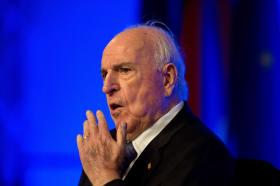 EX-CHANCELER ALEMÃO HELMUT KOHL INTERNADO NOS CUIDADOS INTENSIVOS