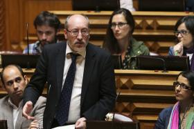 PCP APONTA “GRAVE INCONSTITUCIONALIDADE” NO REFORÇO DE PODERES DAS “SECRETAS”