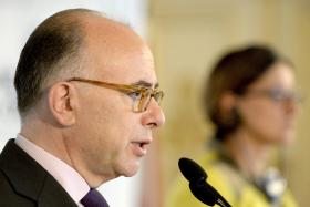 FRANÇA ASSEGURA QUE MANTÉM ABERTA A FRONTEIRA COM ITÁLIA