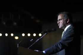 MINISTRO DA ECONOMIA EM LUANDA PARA CRIAR OBSERVATÓRIO DE INVESTIMENTOS COM ANGOLA