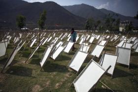 MAIS DE 270 PESSOAS CONTINUAM DESAPARECIDAS APÓS O SISMO NO NEPAL