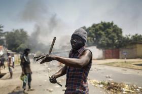 PELO MENOS 70 MORTOS NO BURUNDI EM PROTESTOS CONTRA RECANDIDATURA DO ATUAL PRESIDENTE –  ONG