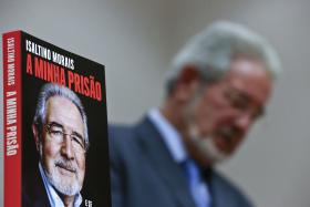 ISALTINO MORAIS ASSEGURA QUE LIVRO NÃO É UMA DEFESA E EXCLUI REGRESSO À POLÍTICA