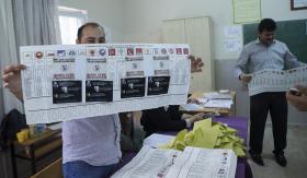 PARTIDO TURCO PRÓ-CURDO ENTRA NO PARLAMENTO DA TURQUIA PELA PRIMEIRA VEZ