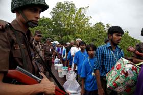TAILÂNDIA APREENDE 800.000 EUROS DE REDES DE TRÁFICO HUMANO
