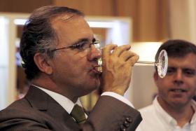 PIRES DE LIMA ADVERTE ANTÓNIO COSTA QUE AGRICULTORES “DISPENSAM POLÍTICOS TRISTES”