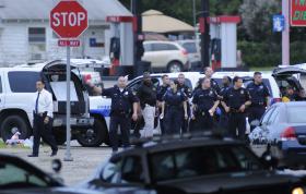 POLÍCIA CAPTURA SUSPEITO DE ATAQUE EM DALLAS E DESCARTA POSSIBILIDADE DE TERRORISMO