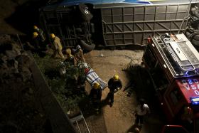 ACIDENTE/ALGARVE: PELO MENOS TRÊS MORTOS E 31 FERIDOS