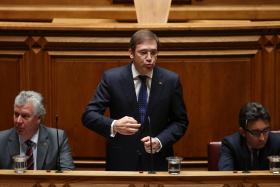 PASSOS DIZ QUE FACILIDADES LEVARIAM PORTUGAL A SER HOJE A GRÉCIA À BEIRA DE NOVO RESGATE