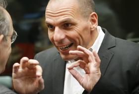 GRÉCIA: VAROUFAKIS DIZ QUE NEM PROPOSTA DAS INSTITUIÇÕES REÚNE CONSENSO NO EUROGRUPO