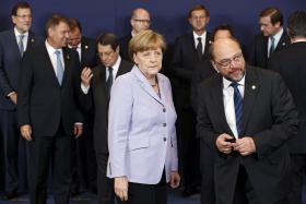 UE/CIMEIRA: LÍDERES EUROPEUS DÃO LUZ VERDE A ‘PLANO JUNCKER’