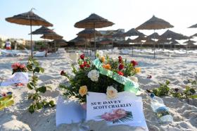 PM TUNÍSIA DIZ QUE AUTOR DO ATAQUE SE RADICALIZOU NA INTERNET